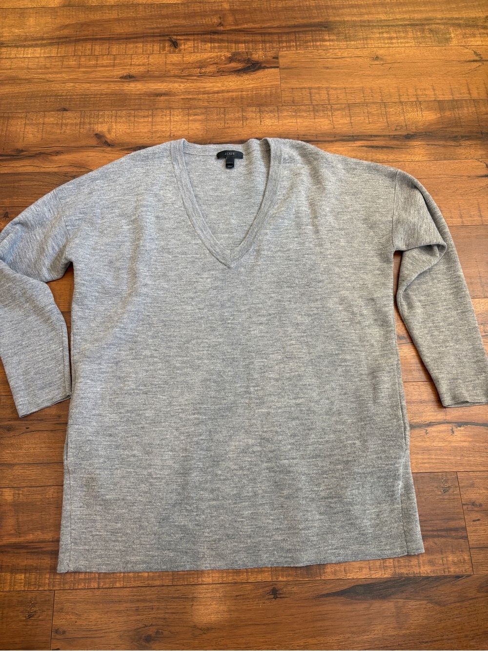 J. Crew Gray 100% Wool V-Neck Sweater Women's Small Drop Shoulder Knit Tunic